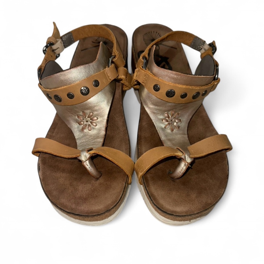 OTBT Maverick Boho Tan Brown Silver Studded Floral Strappy Wedge Sandals Size 8